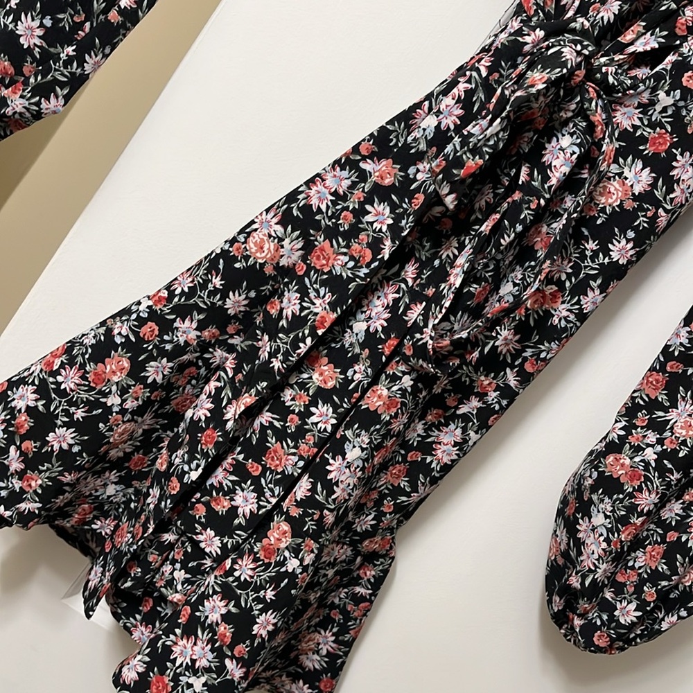 SHEIN Black Floral Wrap Dress - Picture 12 of 12